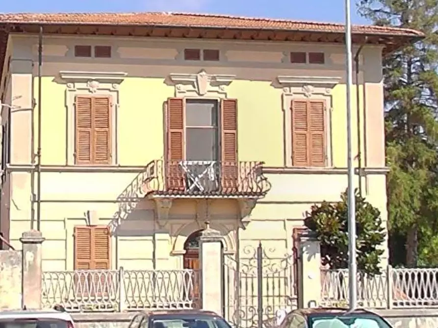 Immagine 1 di Porzione di casa in vendita  a Pisa