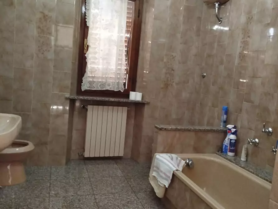 Immagine 13 di Porzione di casa in vendita  a Pisa