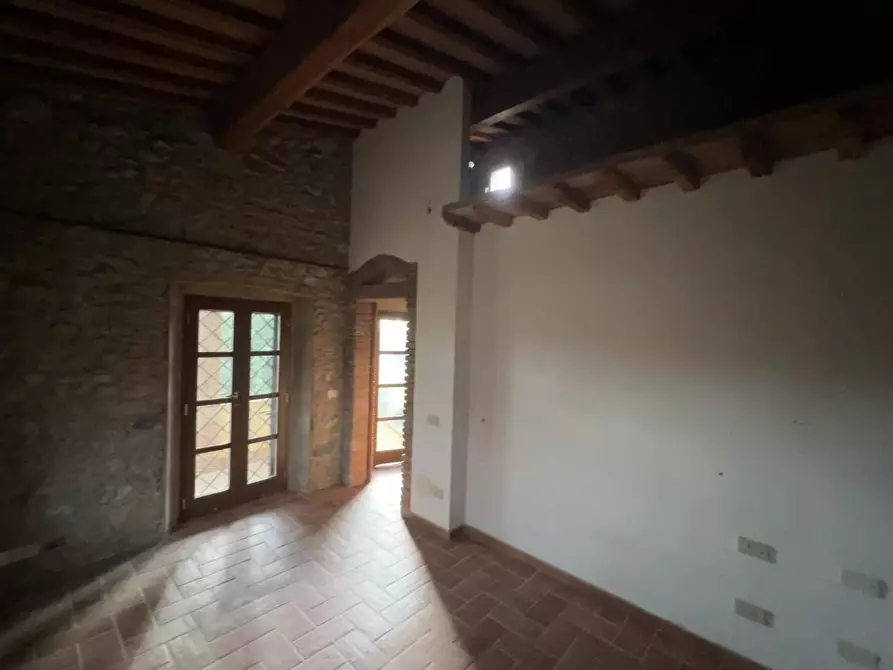 Immagine 14 di Casa colonica in vendita  a Riparbella