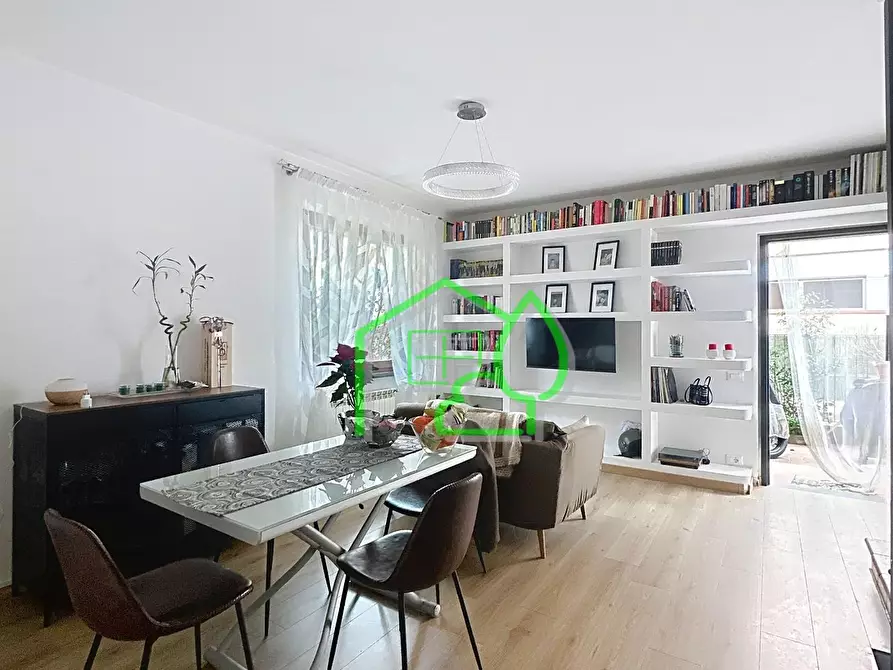 Immagine 4 di Villetta a schiera in vendita  a Viareggio