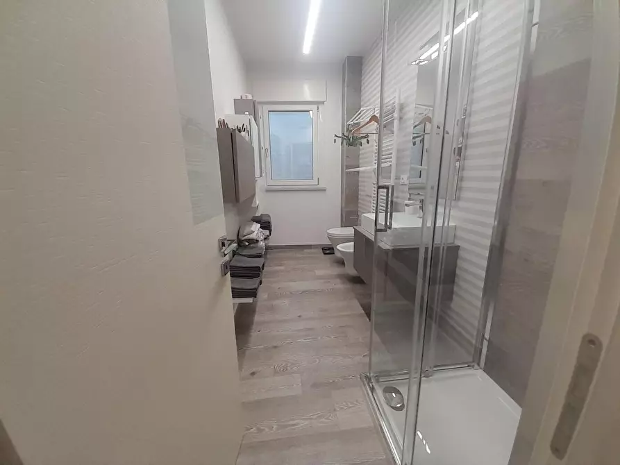 Immagine 17 di Appartamento in vendita  a Massa