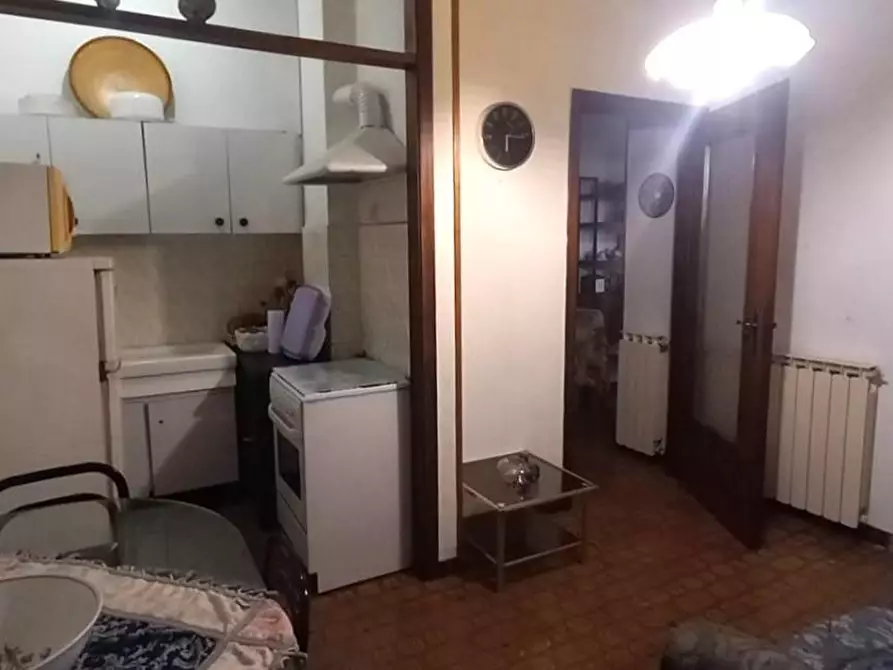 Immagine 13 di Appartamento in vendita  a Carrara