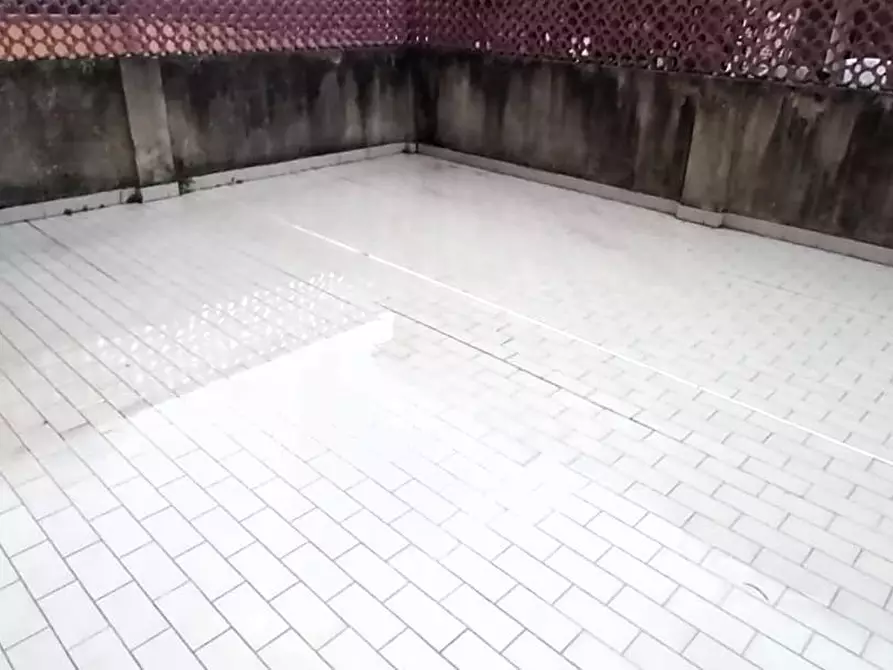 Immagine 27 di Appartamento in vendita  a Carrara