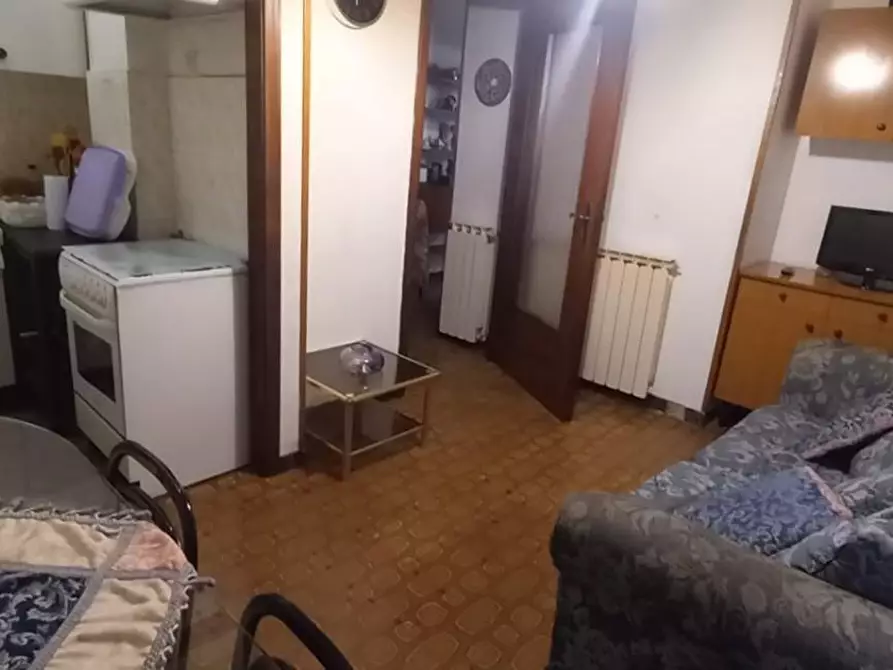 Immagine 12 di Appartamento in vendita  a Carrara