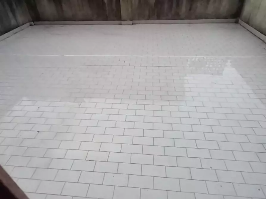 Immagine 28 di Appartamento in vendita  a Carrara