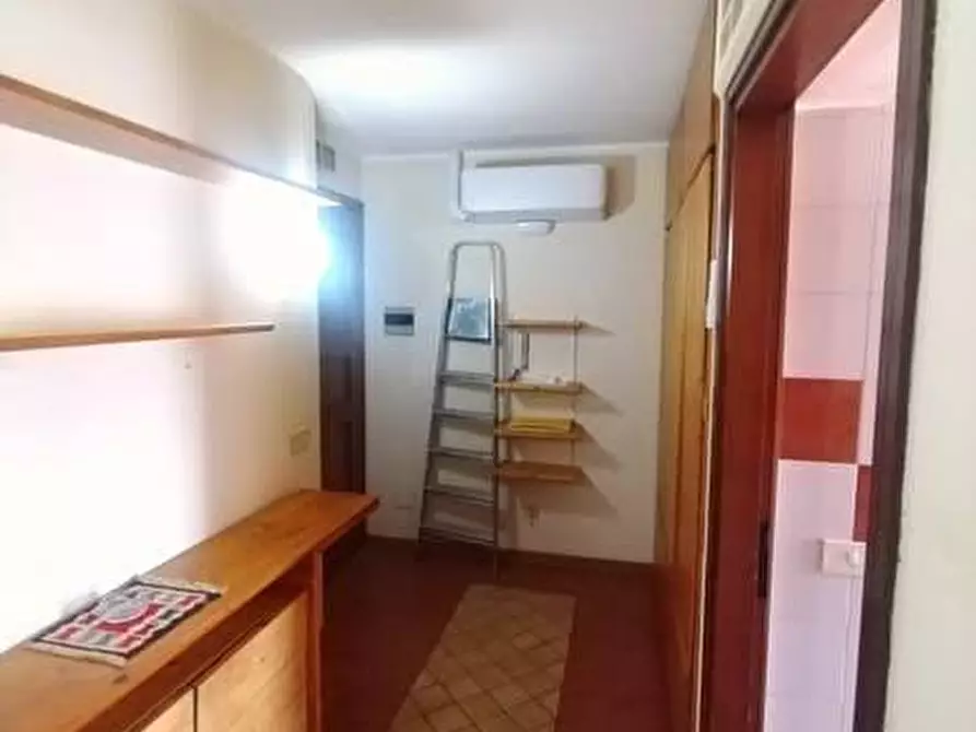 Immagine 9 di Appartamento in vendita  a Massa