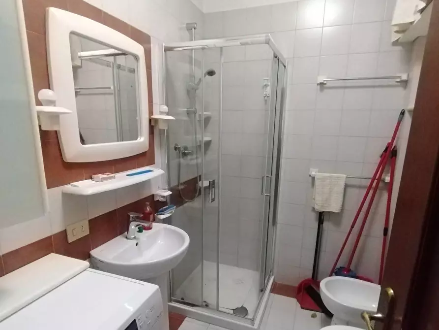 Immagine 17 di Appartamento in vendita  a Massa