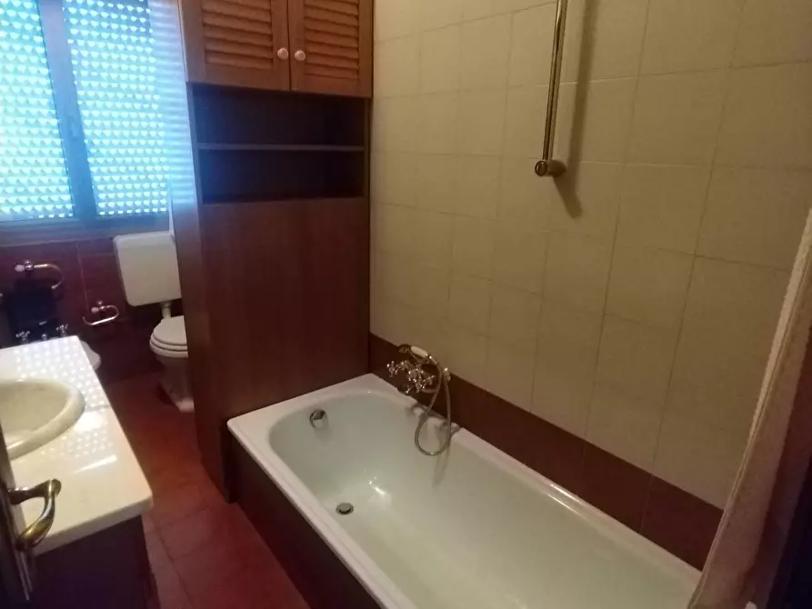 Immagine 18 di Appartamento in vendita  a Massa