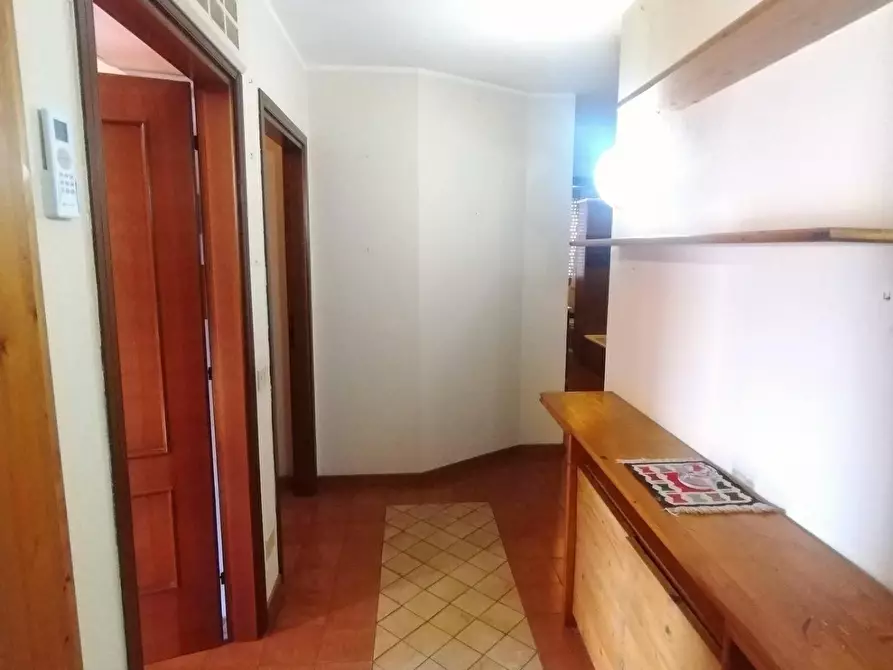 Immagine 10 di Appartamento in vendita  a Massa