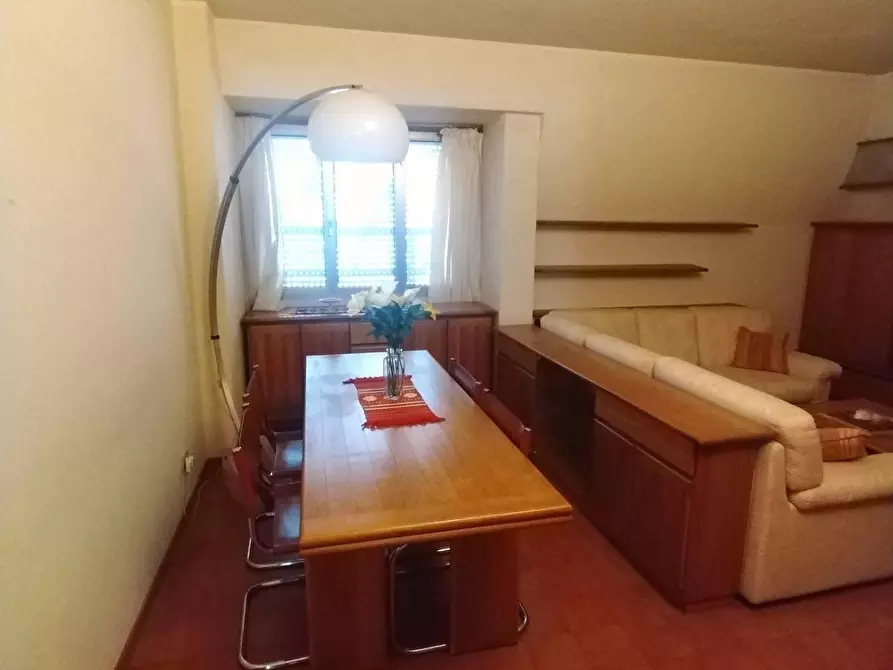 Immagine 5 di Appartamento in vendita  a Massa