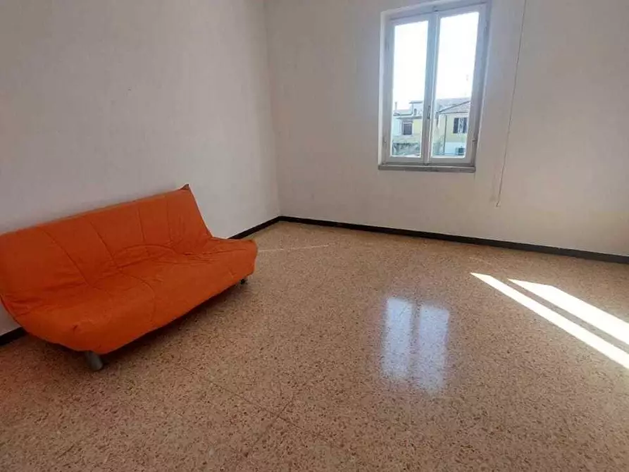 Immagine 6 di Appartamento in vendita  a Ortonovo