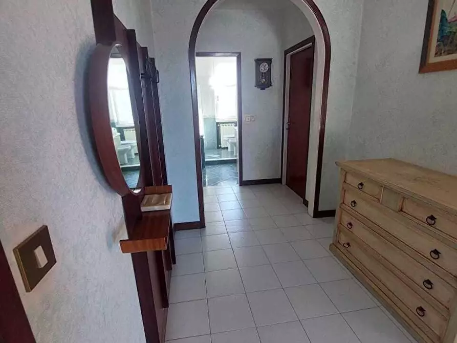 Immagine 5 di Appartamento in vendita  a Ortonovo