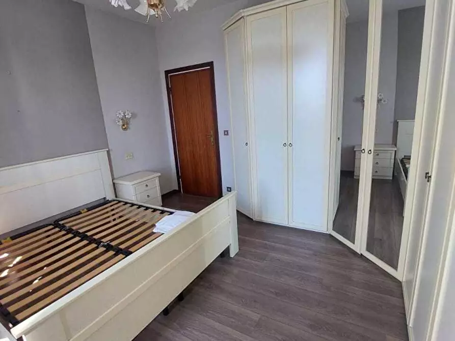 Immagine 7 di Appartamento in vendita  a Ortonovo