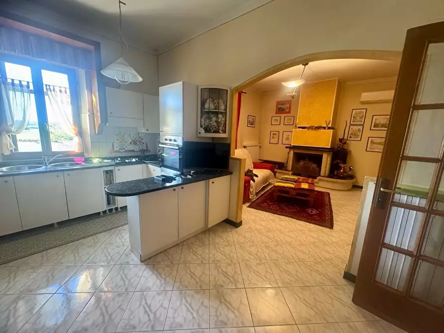 Immagine 13 di Casa colonica in vendita  a Pontedera