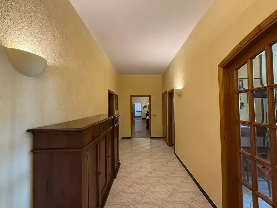 Immagine 10 di Casa colonica in vendita  a Pontedera