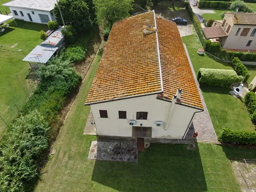 Immagine 22 di Casa colonica in vendita  a Pontedera