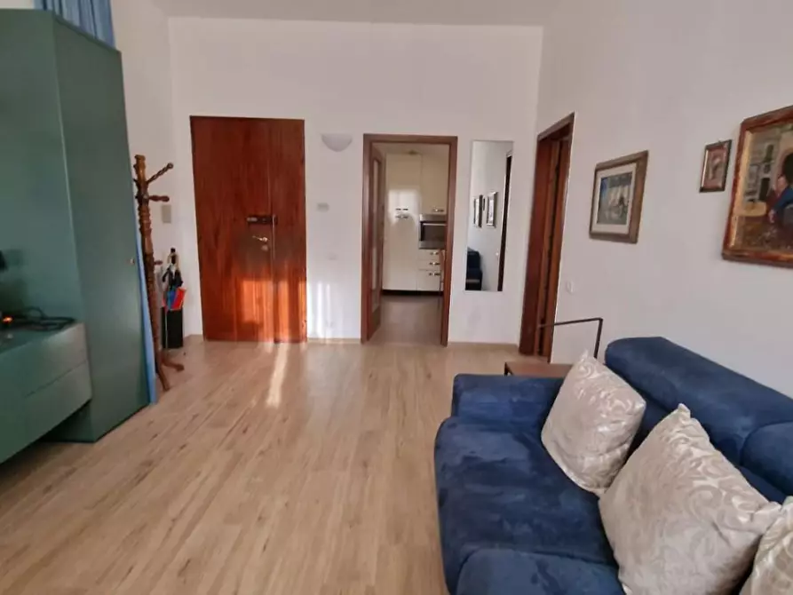 Immagine 8 di Appartamento in vendita  a Viareggio