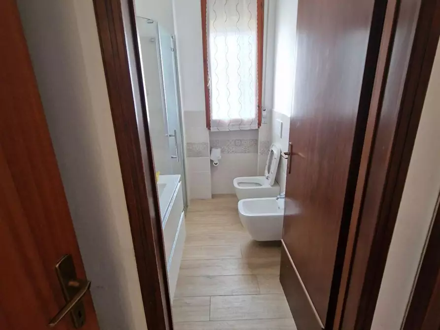 Immagine 20 di Appartamento in vendita  a Viareggio