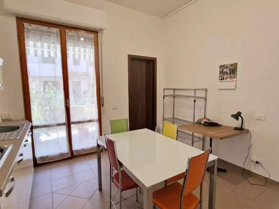 Immagine 12 di Appartamento in vendita  a Viareggio