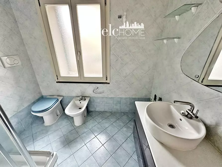 Immagine 30 di Appartamento in vendita  a Campi Bisenzio