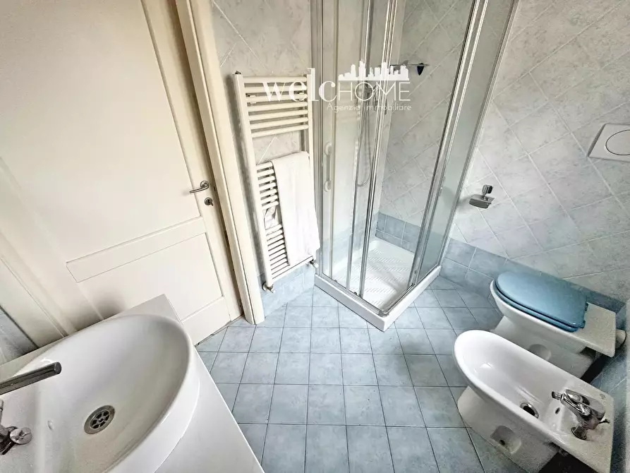 Immagine 16 di Appartamento in vendita  a Campi Bisenzio