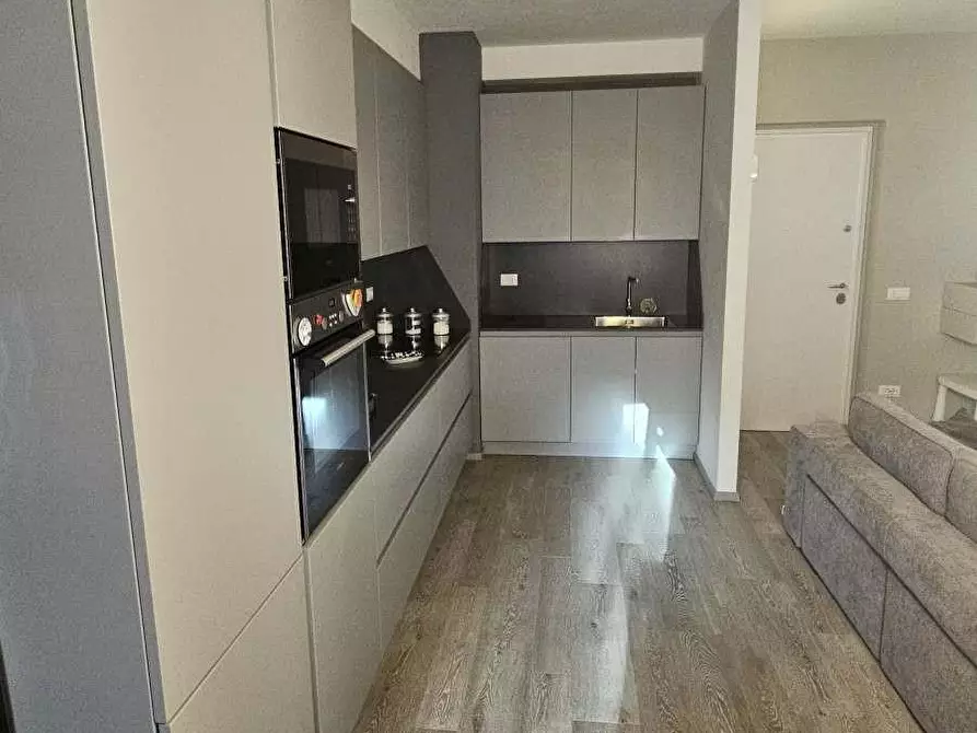 Immagine 8 di Appartamento in vendita  a Massa