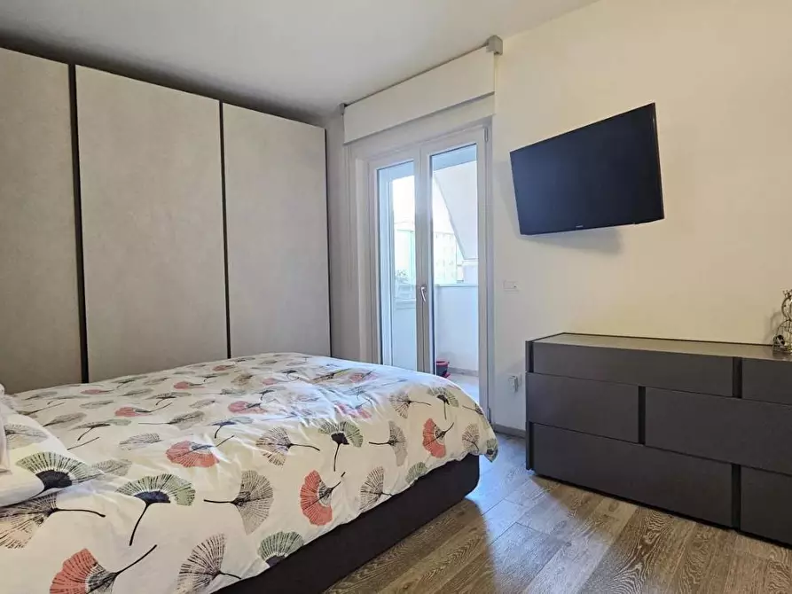 Immagine 15 di Appartamento in vendita  a Massa