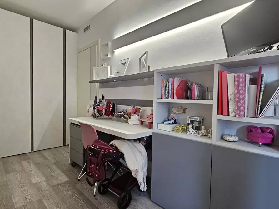 Immagine 21 di Appartamento in vendita  a Massa