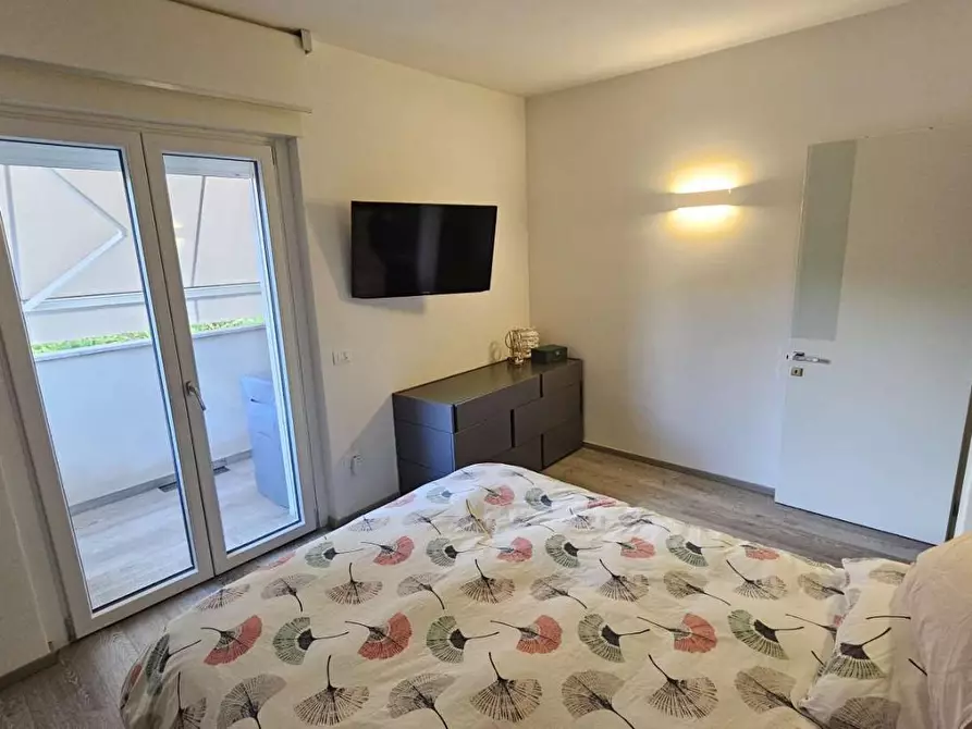 Immagine 17 di Appartamento in vendita  a Massa