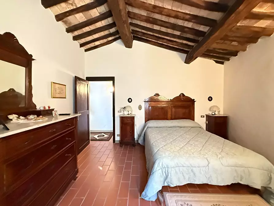 Immagine 18 di Rustico / casale in vendita  a Chianni