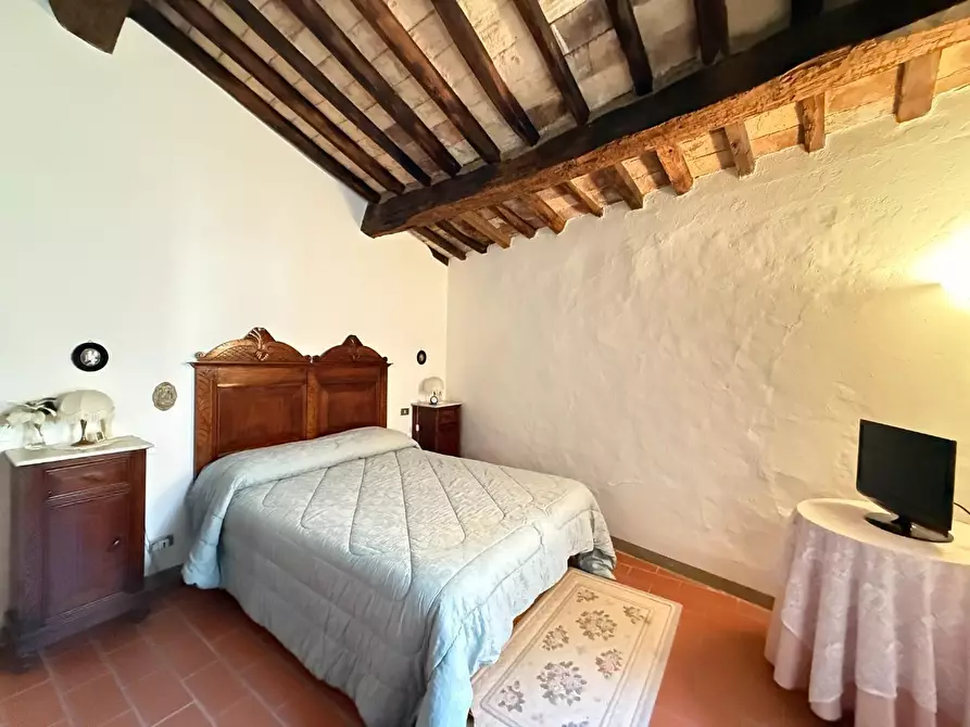 Immagine 17 di Rustico / casale in vendita  a Chianni