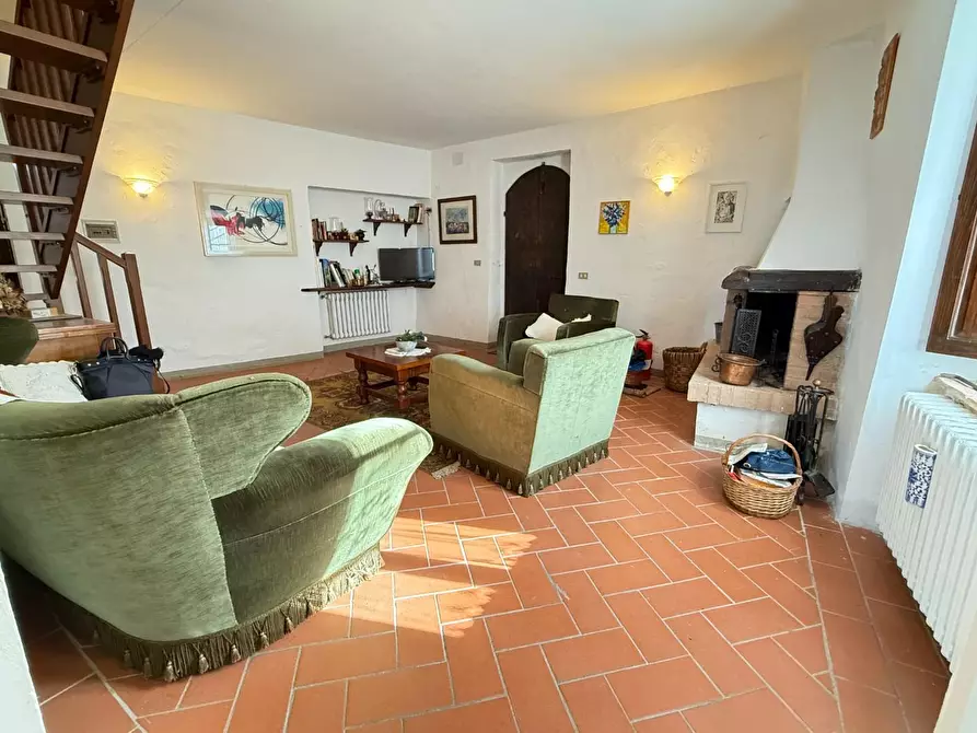 Immagine 6 di Rustico / casale in vendita  a Chianni