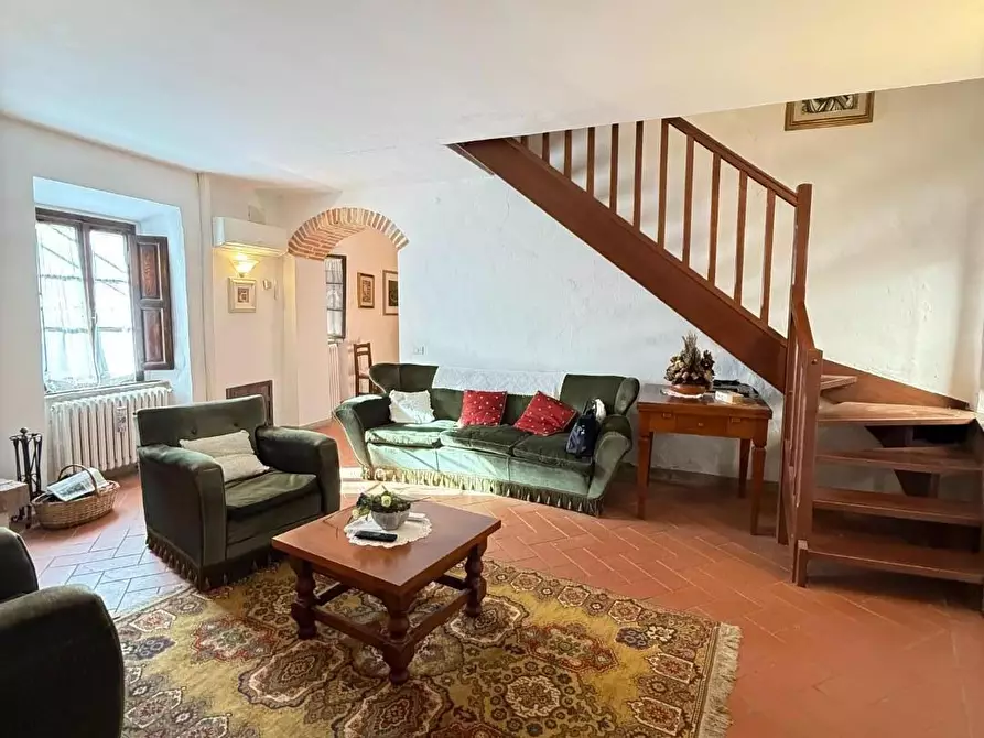 Immagine 10 di Rustico / casale in vendita  a Chianni