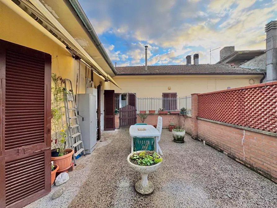 Immagine 32 di Appartamento in vendita  a Ponsacco