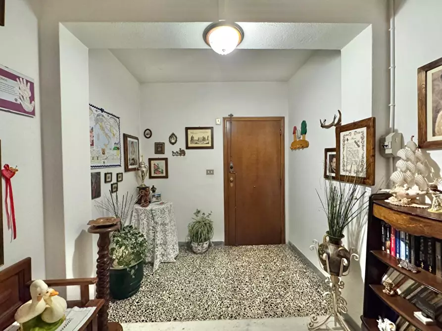 Immagine 38 di Appartamento in vendita  a Ponsacco
