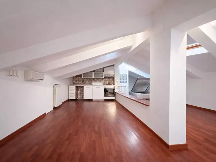 Immagine 18 di Terratetto in vendita  a Pisa