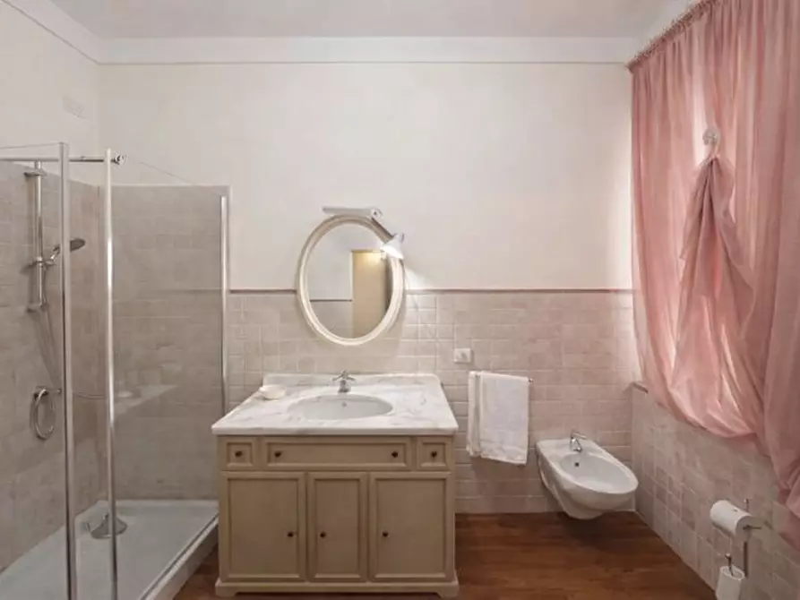 Immagine 14 di Terratetto in vendita  a Pisa