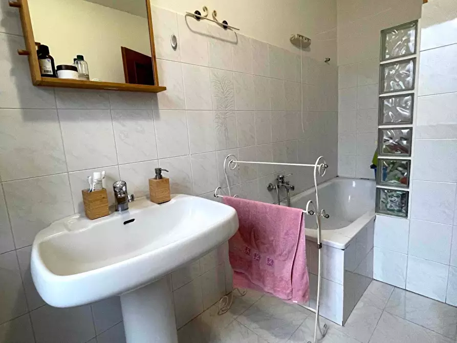 Immagine 12 di Mansarda in vendita  a Riccò Del Golfo Di Spezia