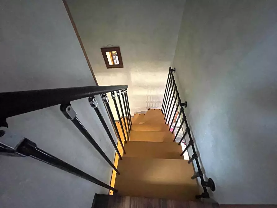 Immagine 14 di Mansarda in vendita  a Riccò Del Golfo Di Spezia