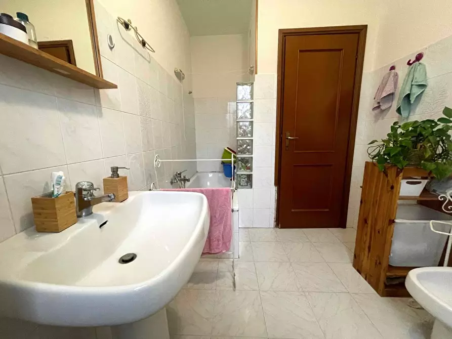 Immagine 13 di Mansarda in vendita  a Riccò Del Golfo Di Spezia