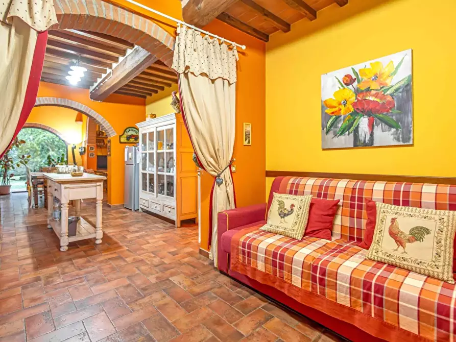 Immagine 10 di Villa in vendita  a Fucecchio