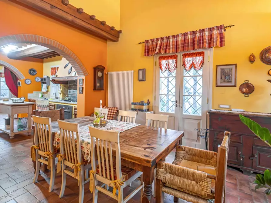 Immagine 8 di Villa in vendita  a Fucecchio