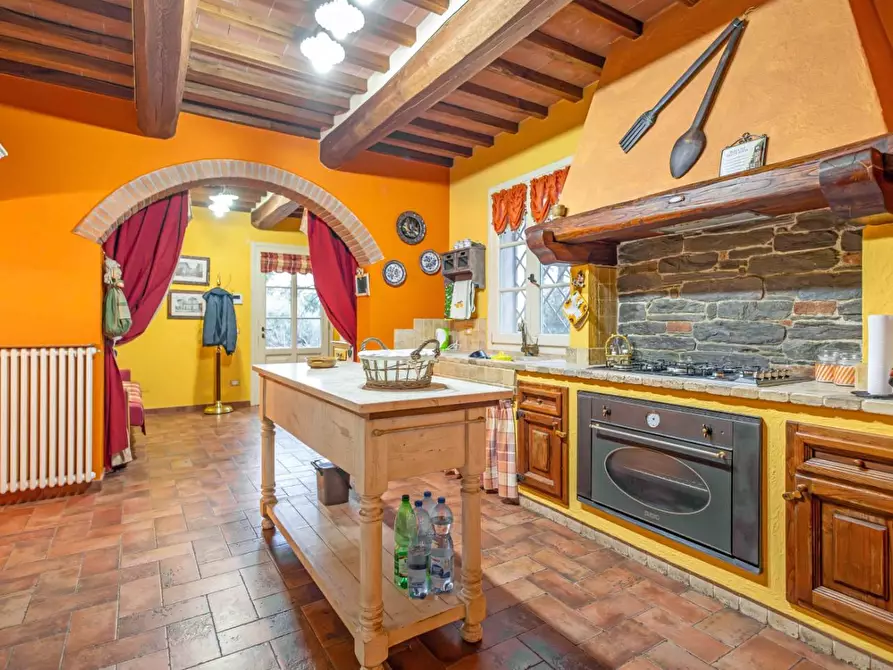 Immagine 9 di Villa in vendita  a Fucecchio