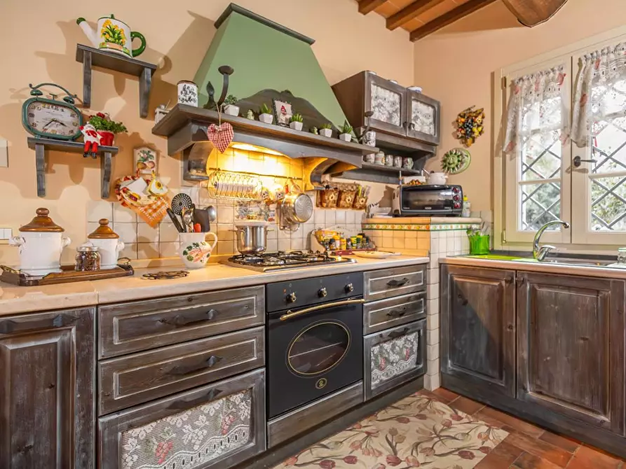 Immagine 27 di Villa in vendita  a Fucecchio