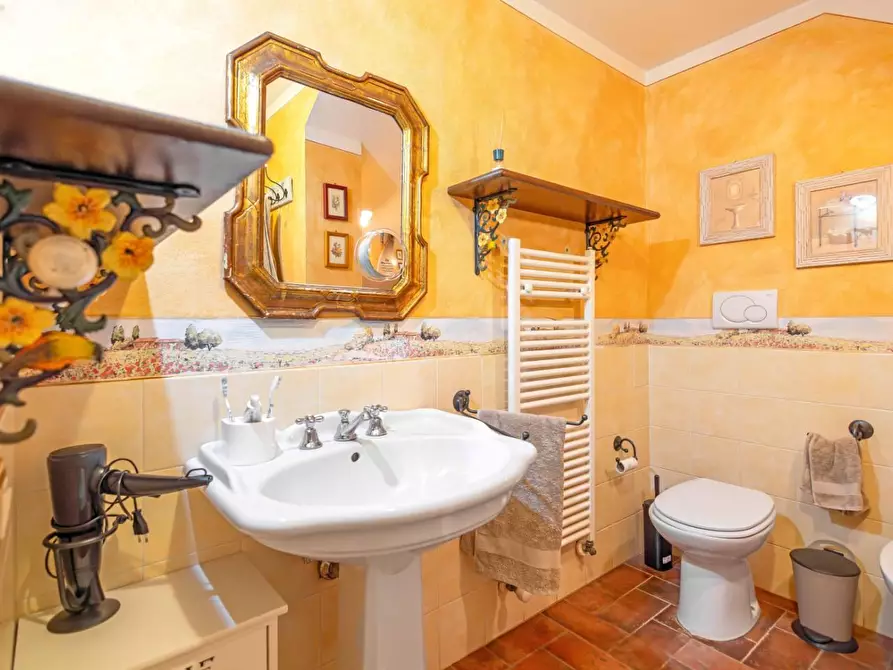 Immagine 12 di Villa in vendita  a Fucecchio