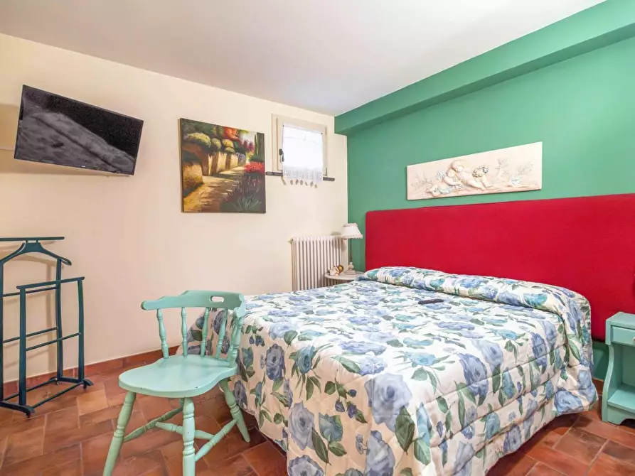 Immagine 13 di Villa in vendita  a Fucecchio