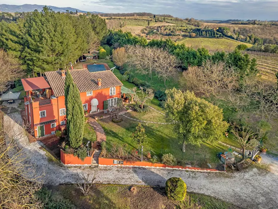 Immagine 1 di Villa in vendita  a Fucecchio