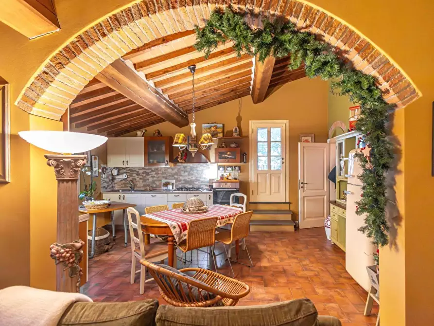 Immagine 43 di Villa in vendita  a Fucecchio