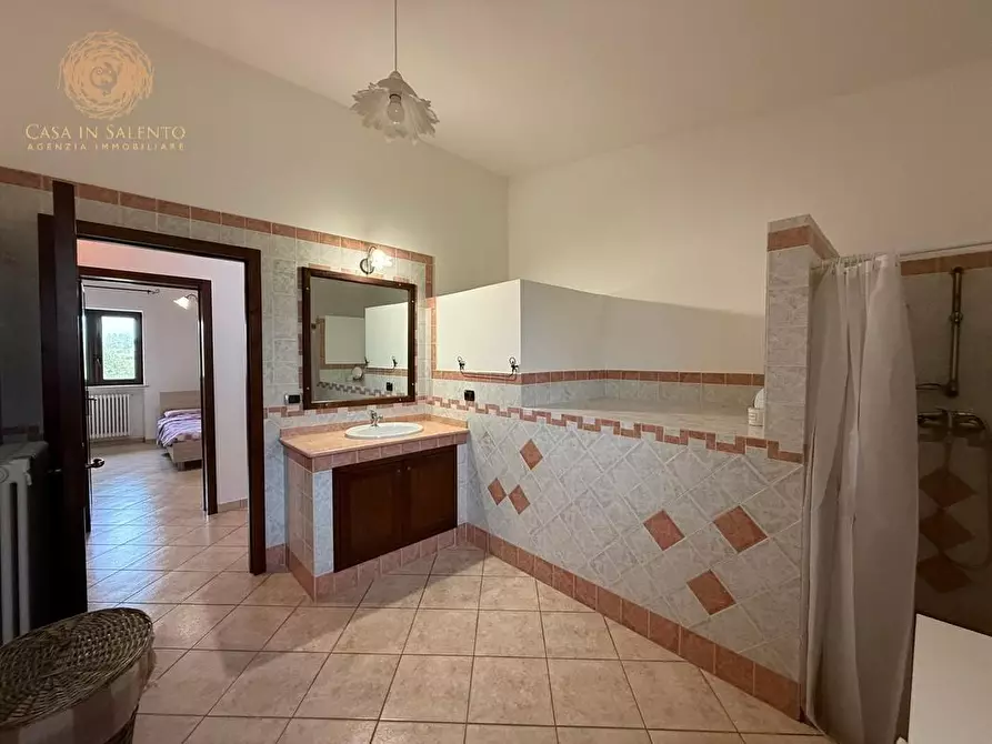 Immagine 17 di Villa in vendita  a Specchia