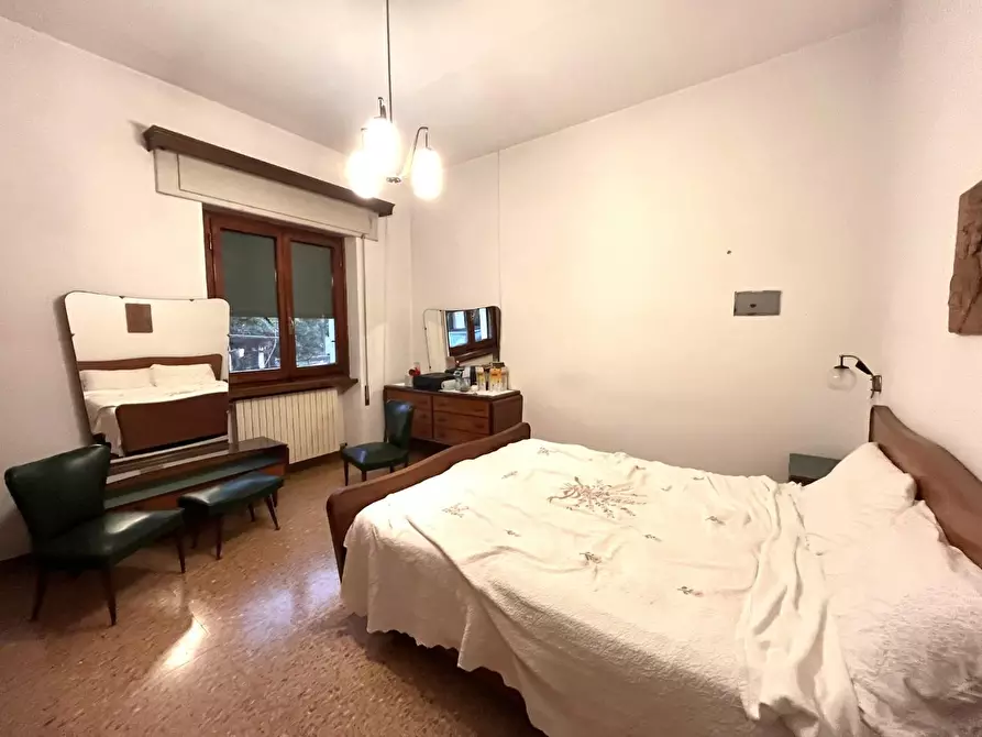 Immagine 3 di Villa in vendita  a Pietrasanta